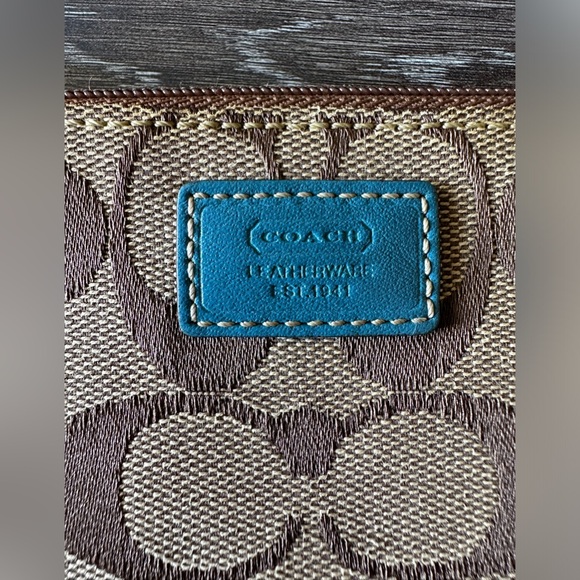 Coach Wristlet - Picture 6 of 12